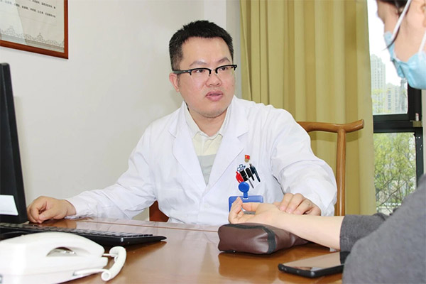 检出结节夜不能寐？多学科协作+中医特色疗法助肿瘤术后患者成功散结！